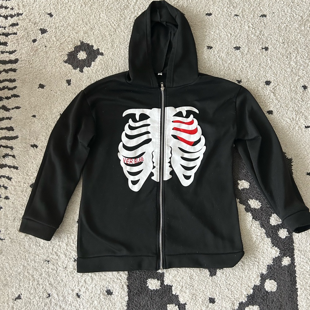 Ver blee unisex skeleton hoodie                                   size: medium